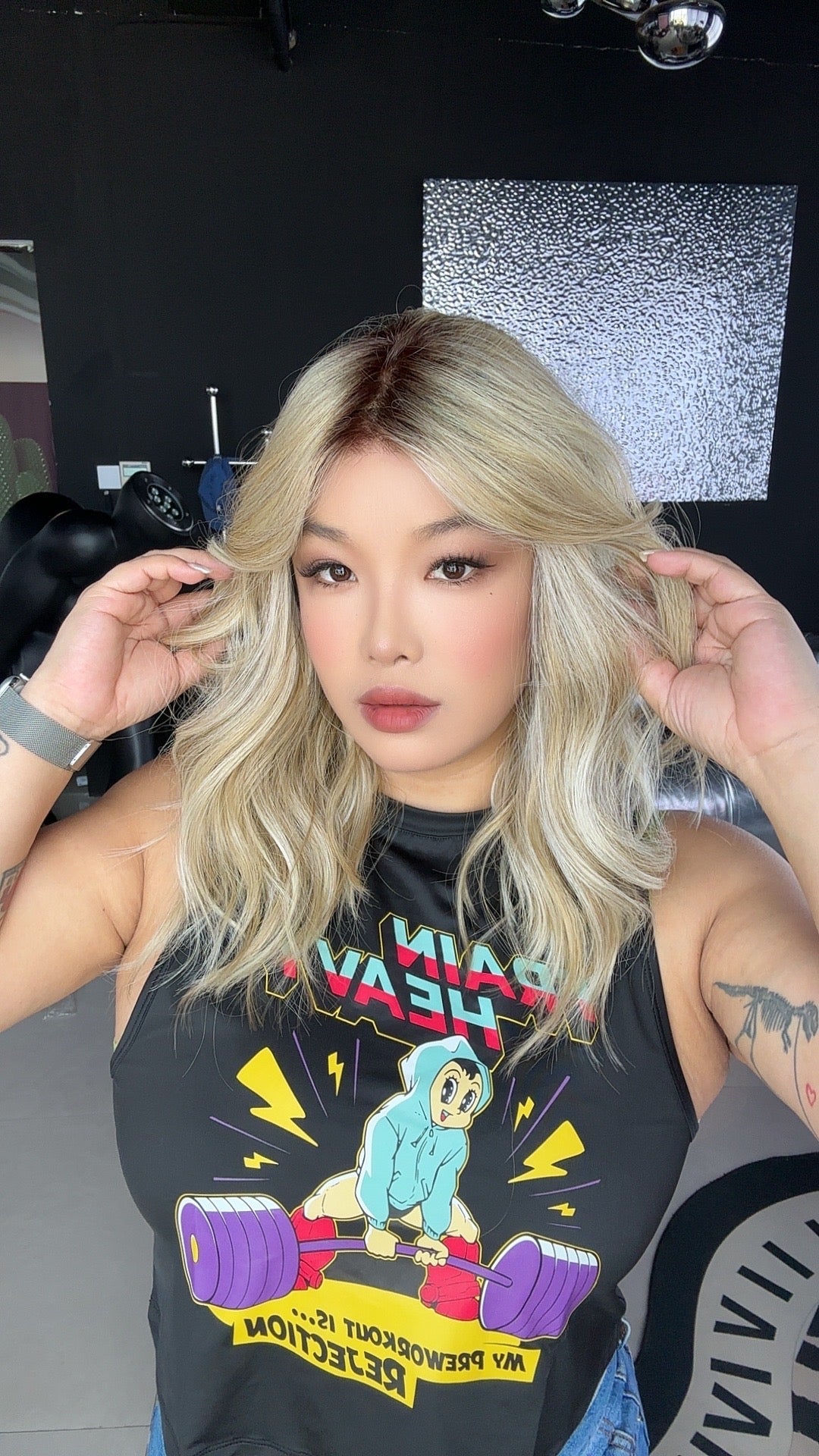 JBEXTENSION TERESA MONO 16INCH Monofilament Handmade Wig 6X5 Full Monofilament Hand Tied Top Wig 16 Inches Mix Blonde Curly Mono Lace Wig With Anti-slip Silicone Strips Glueless Wig TERESA MONO【BENDY EAR TABS】