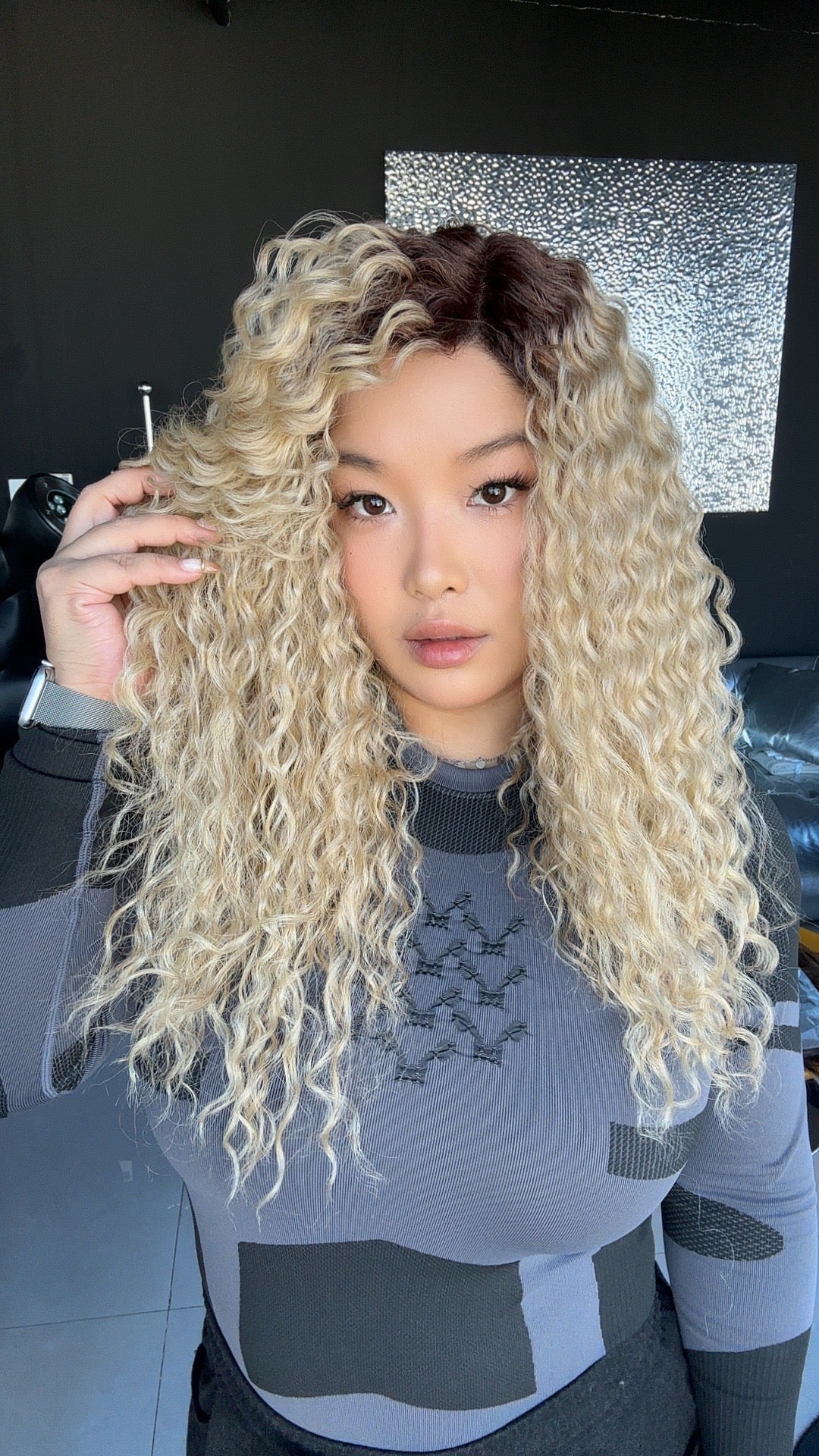 JBEXTENSION 18 Inches Deep Curly Blonde Pre-Cut Side Part Frontlace Glueless Black Sapphire Wig JADA【BENDY EAR TABS】