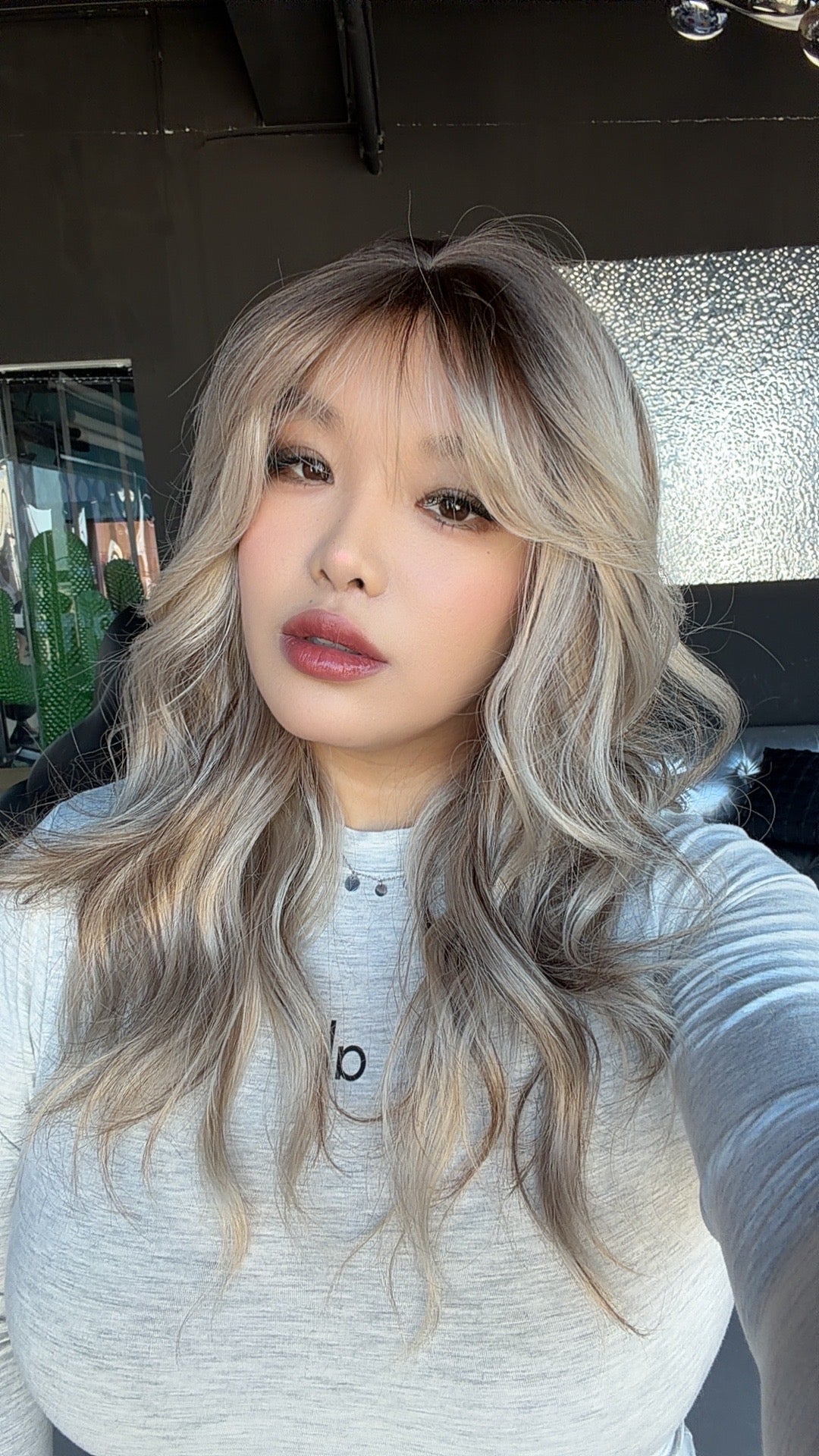 JBEXTENSION 22 Inches Scalpiana Blonde Highlight 3.5X4 Hard Silky Top Natural Scalp Effect Women Wig with Bangs CLAIRE SILKY TOP - BLONDE HIGHLIGHT