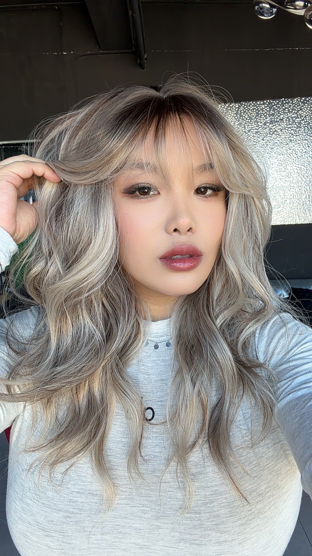 JBEXTENSION 22 Inches Scalpiana Blonde Highlight 3.5X4 Hard Silky Top Natural Scalp Effect Women Wig with Bangs CLAIRE SILKY TOP - BLONDE HIGHLIGHT