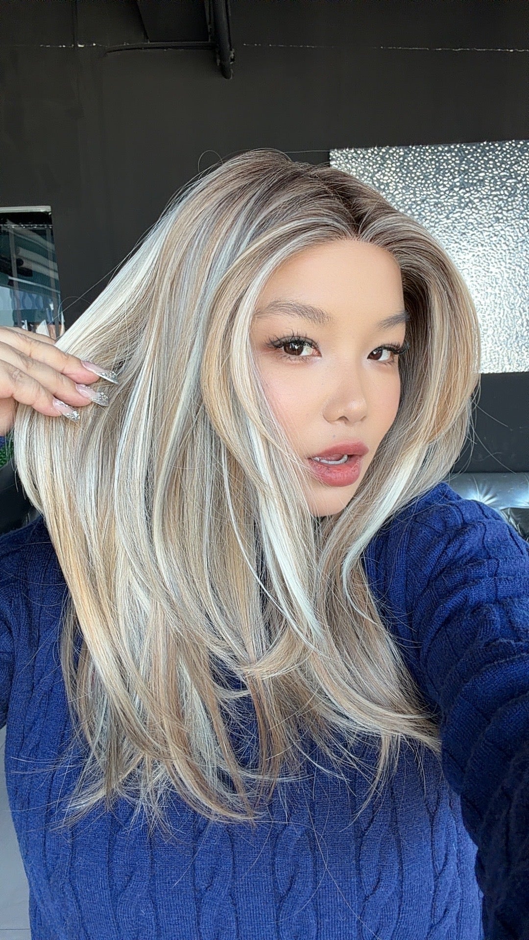 JBEXTENSION 22 Inches Silver Sand Blonde Pre-Cut Frontlace Glueless Wig MüLLER SILVER SAND BLONDE