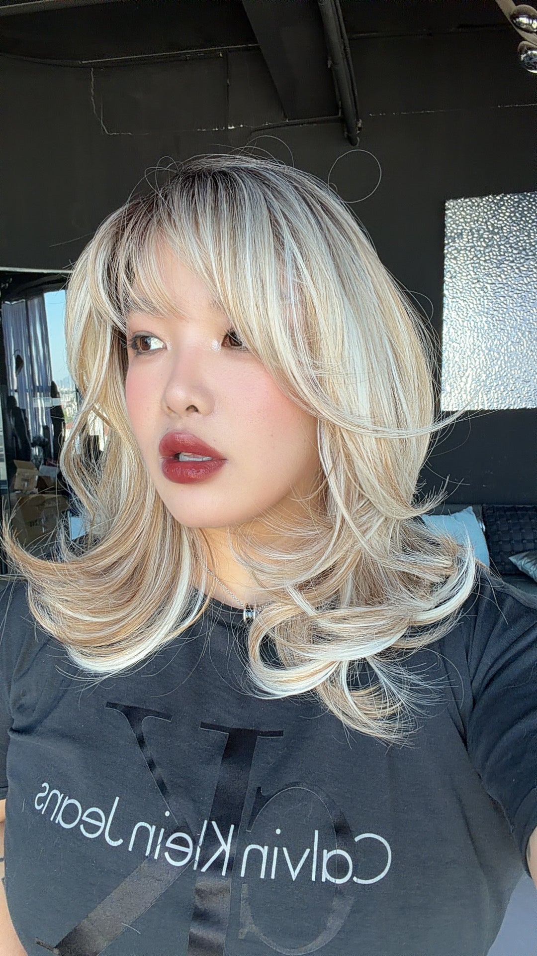 JBEXTENSION 18 Inches Scalpiana Curly Light Mix Blonde 3.5X4 Hard Silky Top Natural Scalp Effect Wig with Bangs EMILY LIGHT MIX BLONDE
