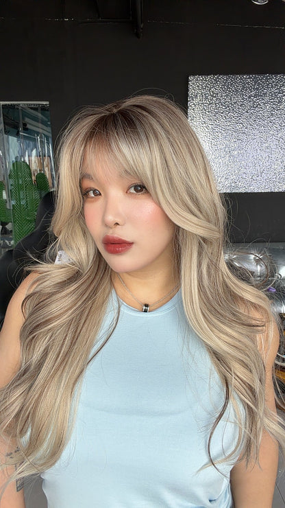 JBEXTENSION 26 Inches Scalpiana Long Curly Blonde Highlight 3.5X4 Hard Silky Top Natural Scalp Effect Wig with Bangs LISA BLONDE HIGHLIGHT