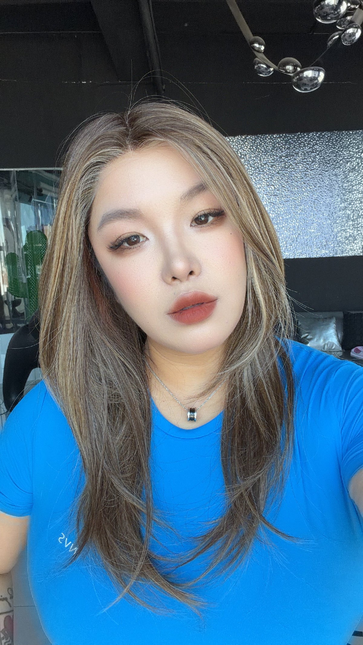 JBEXTENSION CARLY MONO Full Monofilament Wig 22 Inches Hazelnut Full Mono Lace Glueless with Anti-slip Silicone Strips Wig CARLY MONO - HAZELNUT【BENDY EAR TABS】