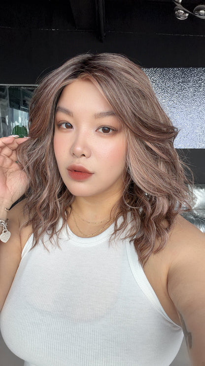 [PRE-ORDER] JBEXTENSION 17 Inches Wave Mushroom Brown Pre-Cut Side Part Snowflake Lace Frontlace Glueless Wig MARTINA MUSHROOM BROWN【BENDY EAR TABS】