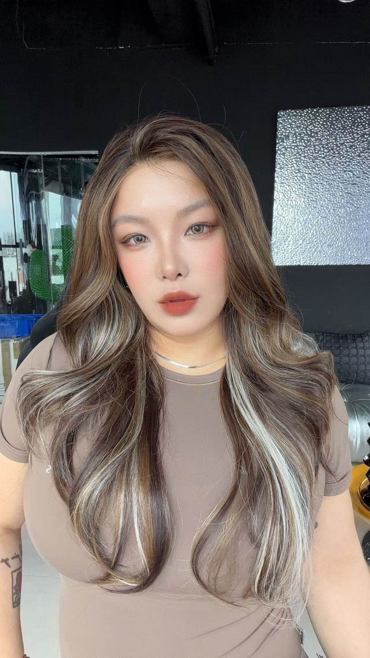 JBEXTENSION 24 Inches Long Curly Caramel Brown Pre-Cut Arc Snowflake Lace Frontlace Glueless Wig ANGELA ARC - CARAMEL BROWN【BENDY EAR TABS】