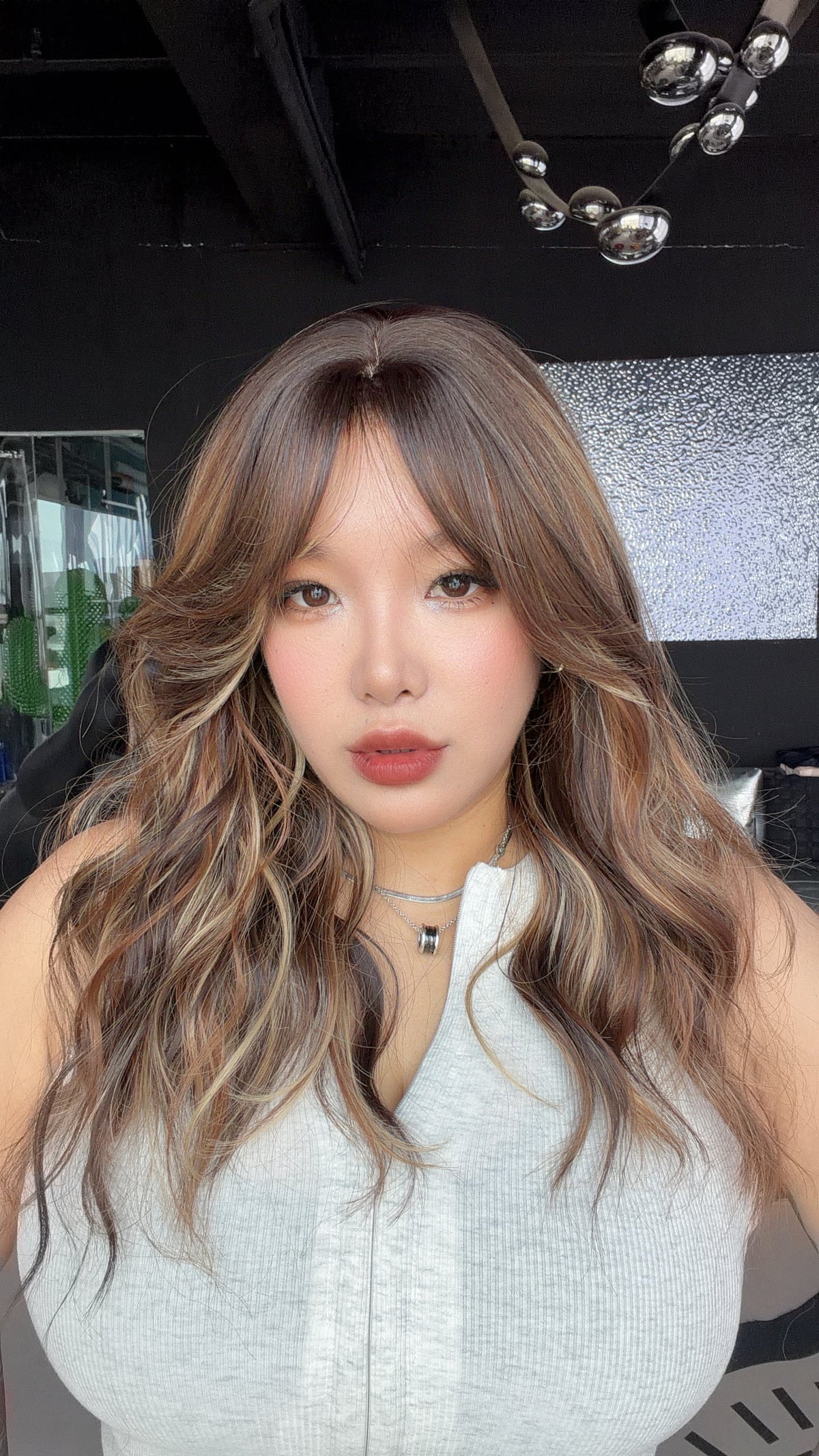 JBEXTENSION 22 Inches Scalpiana Tiramisu 3.5X4 Hard Silky Top Natural Scalp Effect Women Wig with Bangs CLAIRE SILKY TOP - TIRAMISU