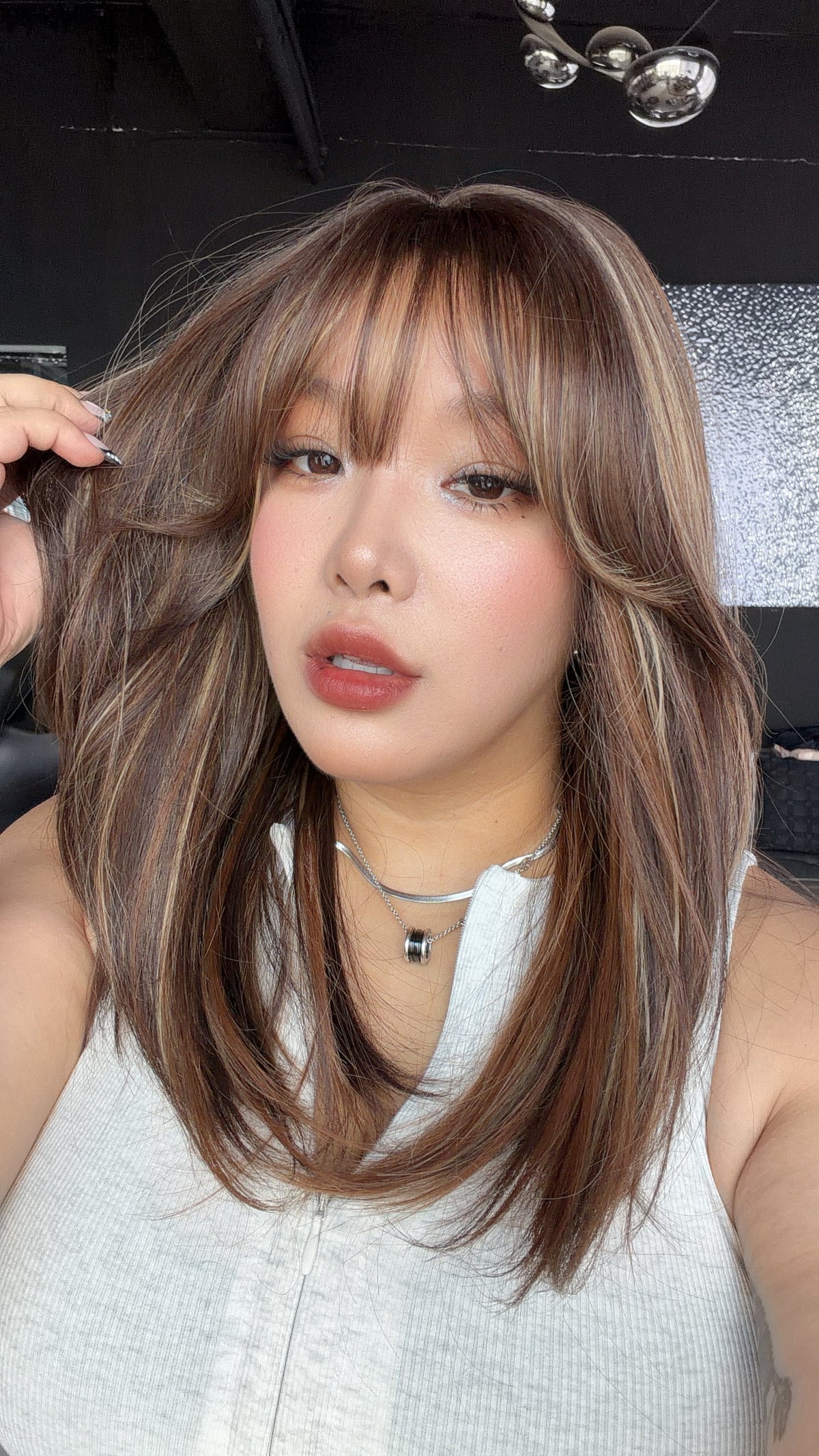 JBEXTENSION 20 Inches Scalpiana Tiramisu Wolf Cut 3.5X4 Hard Silky Top Natural Scalp Effect Wig with Bangs LILA TIRAMISU