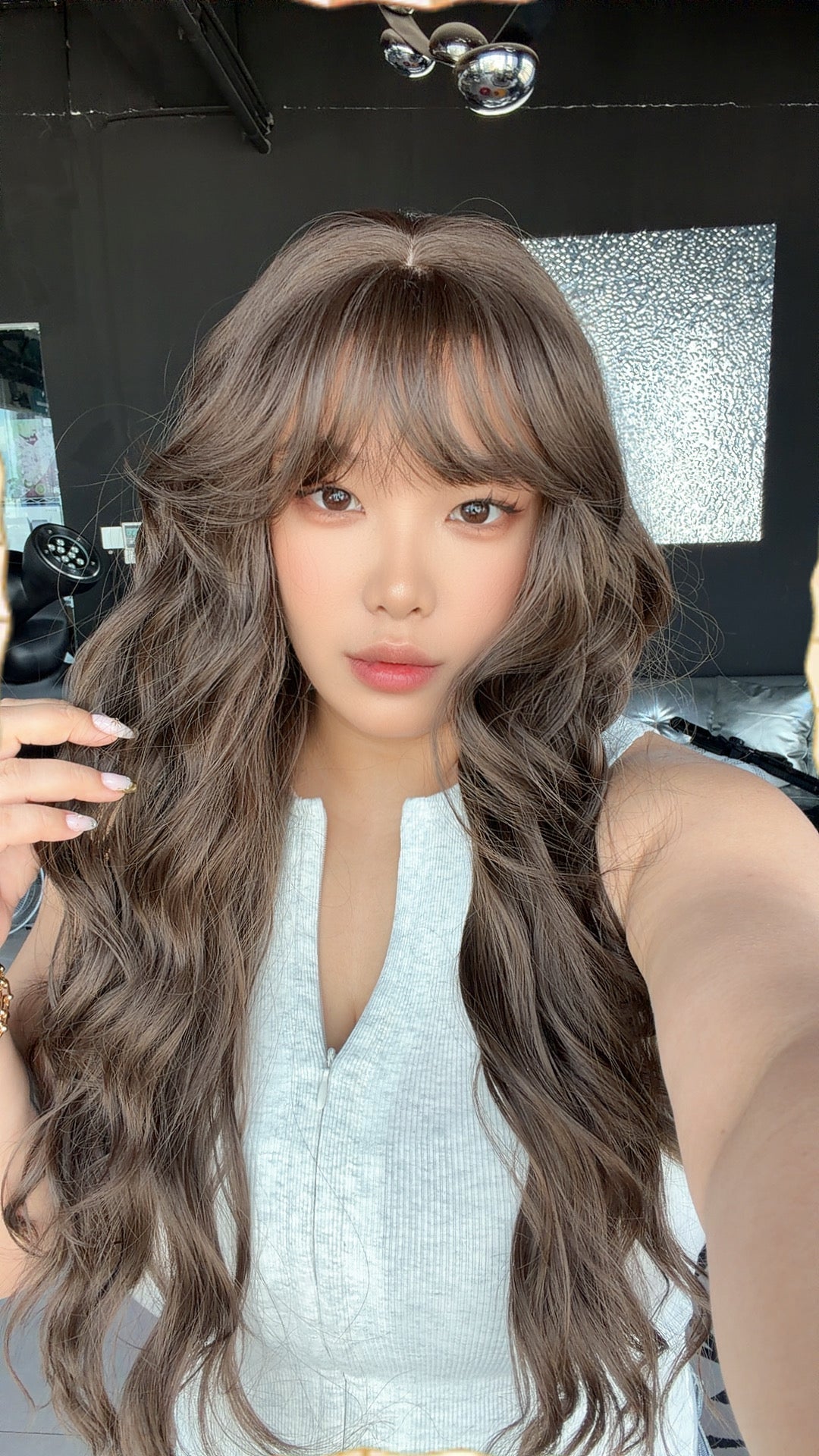 JBEXTENSION 28 Inches Scalpiana Long Wave Cold Brown 3.5X4 Hard Silky Top Natural Scalp Effect Wig with Bangs OSSIE LONG - COLD BROWN