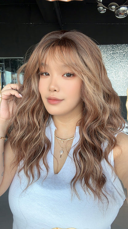 JBEXTENSION 22 Inches Scalpiana Long Wave Mocha Copper 3.5X4 Hard Silky Top Natural Scalp Effect Wig with Bangs OSSIE MOCHA COPPER