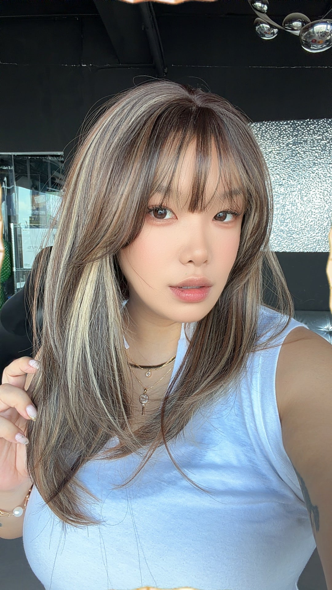 JBEXTENSION 20 Inches Scalpiana Tiramisu Wolf Cut 3.5X4 Hard Silky Top Natural Scalp Effect Wig with Bangs LILA TIRAMISU