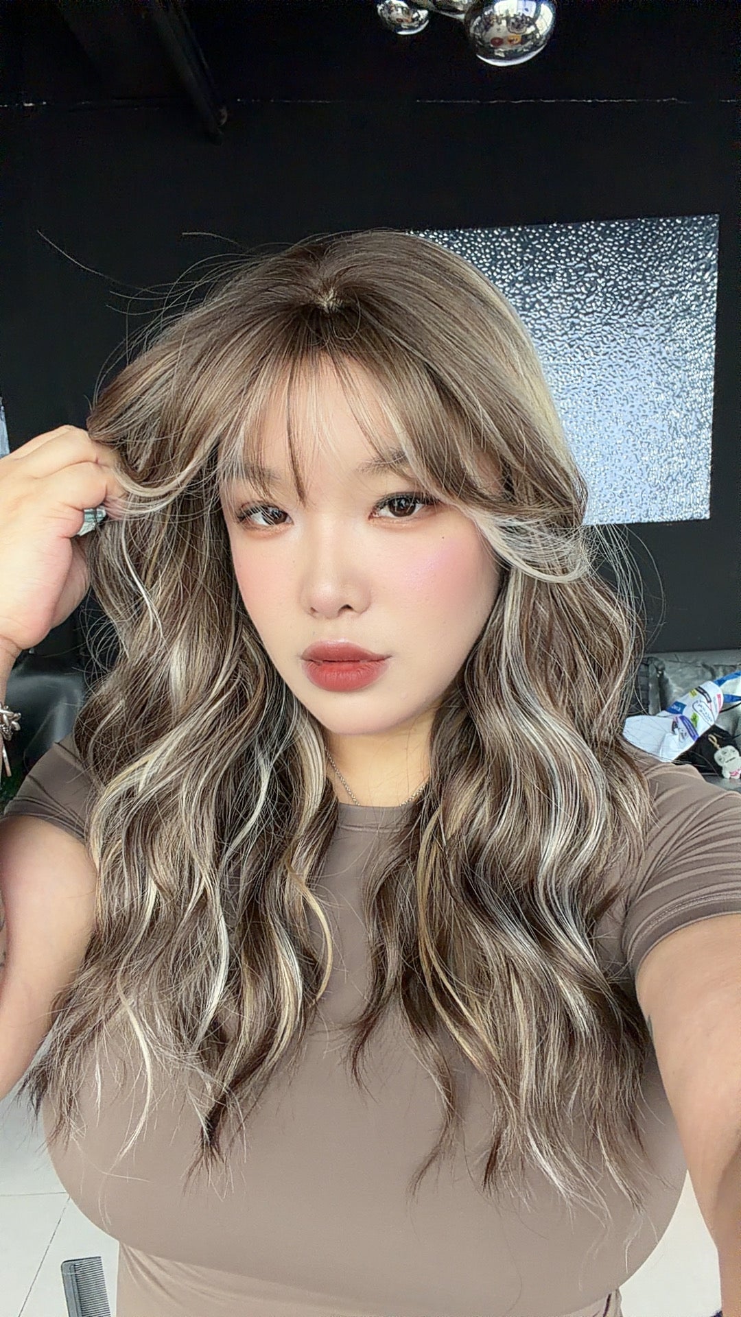 JBEXTENSION 22 Inches Scalpiana Biscuit Blonde 3.5X4 Hard Silky Top Natural Scalp Effect Women Wig with Bangs CLAIRE SILKY TOP - BISCUIT BLONDE