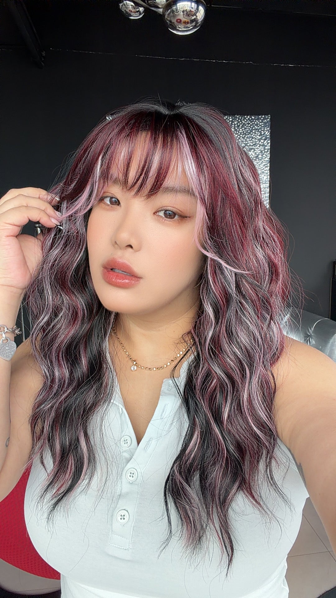 JBEXTENSION 22 Inches Scalpiana Long Wave Raspberry 3.5X4 Hard Silky Top Natural Scalp Effect Wig with Bangs OSSIE RASPBERRY
