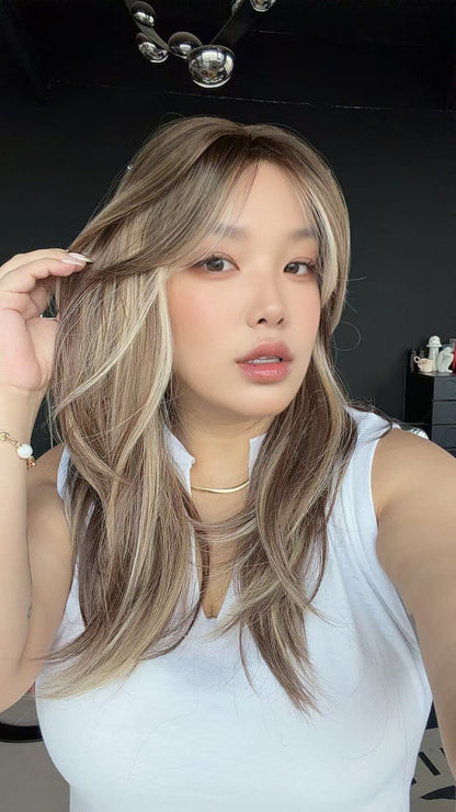 JBEXTENSION 22 Inches Natural Style Biscuit Blonde Wig with Wispy Bangs WILLOW BISCUIT BLONDE