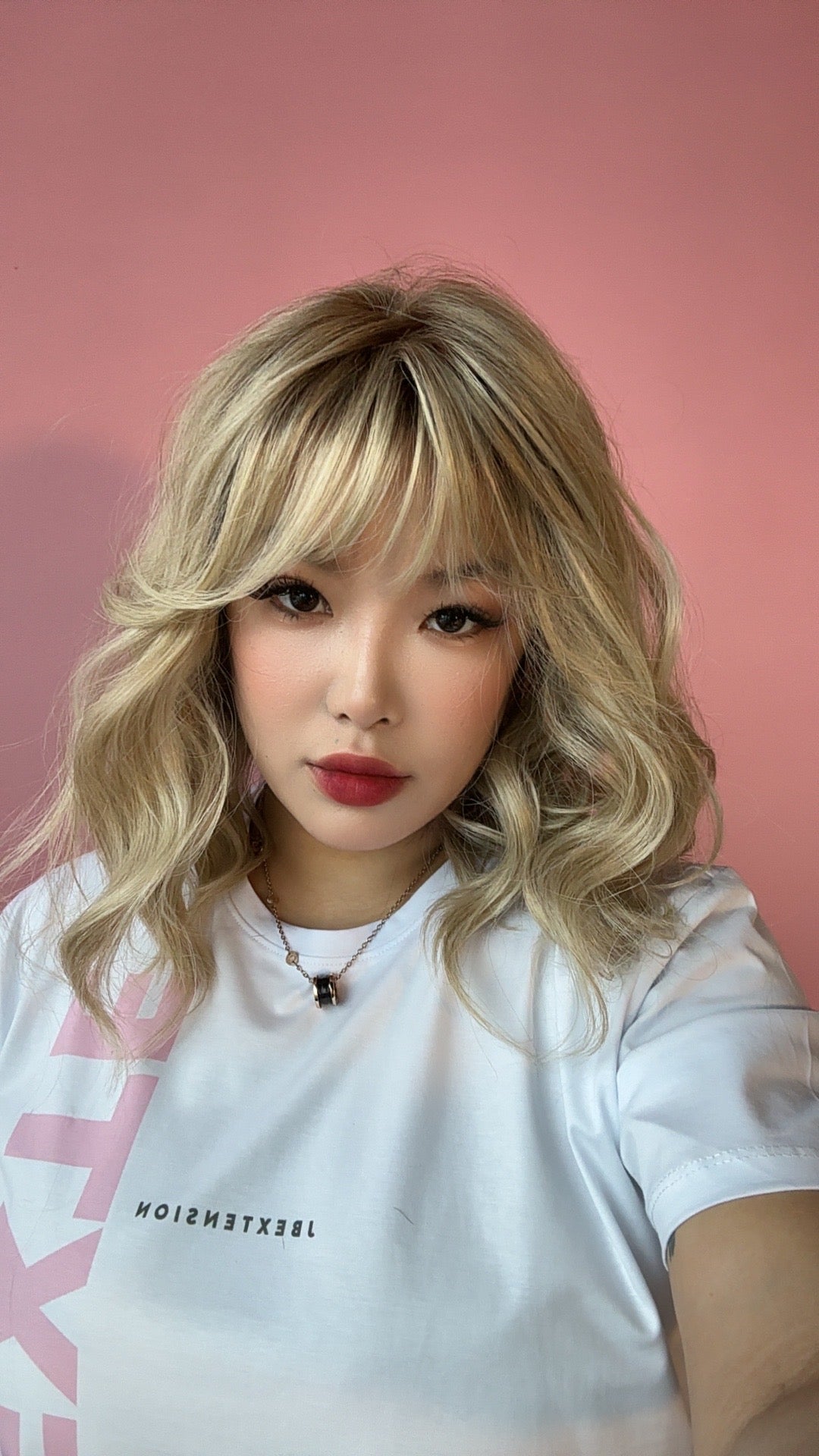JBEXTENSION 14 Inches Curly Golden Blonde Wig with Bangs Pre-Cut Arc Snowflake Lace Frontlace Glueless Wig GLORIA GOLDEN BLONDE【BENDY EAR TABS】