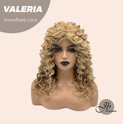 [FINAL SALE] JBEXTENSION 18 Inches Deep Curly Raw Sugar Blonde Pre-Cut Snowflake Lace Frontlace Glueless Wig VALERIA【PERMATEASE】【BENDY EAR TABS】