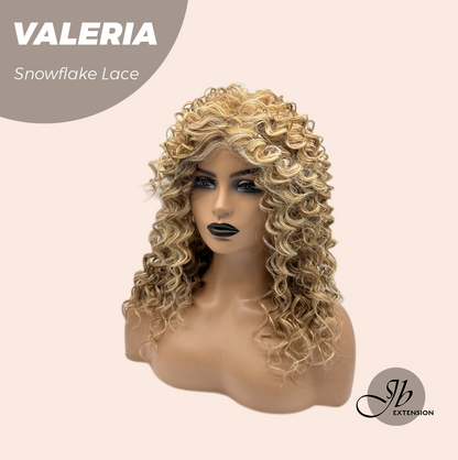 [FINAL SALE] JBEXTENSION 18 Inches Deep Curly Raw Sugar Blonde Pre-Cut Snowflake Lace Frontlace Glueless Wig VALERIA【PERMATEASE】【BENDY EAR TABS】