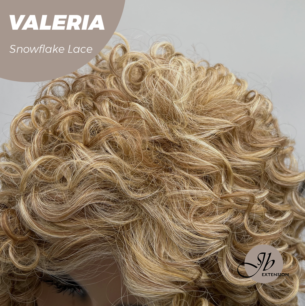 [FINAL SALE] JBEXTENSION 18 Inches Deep Curly Raw Sugar Blonde Pre-Cut Snowflake Lace Frontlace Glueless Wig VALERIA【PERMATEASE】【BENDY EAR TABS】