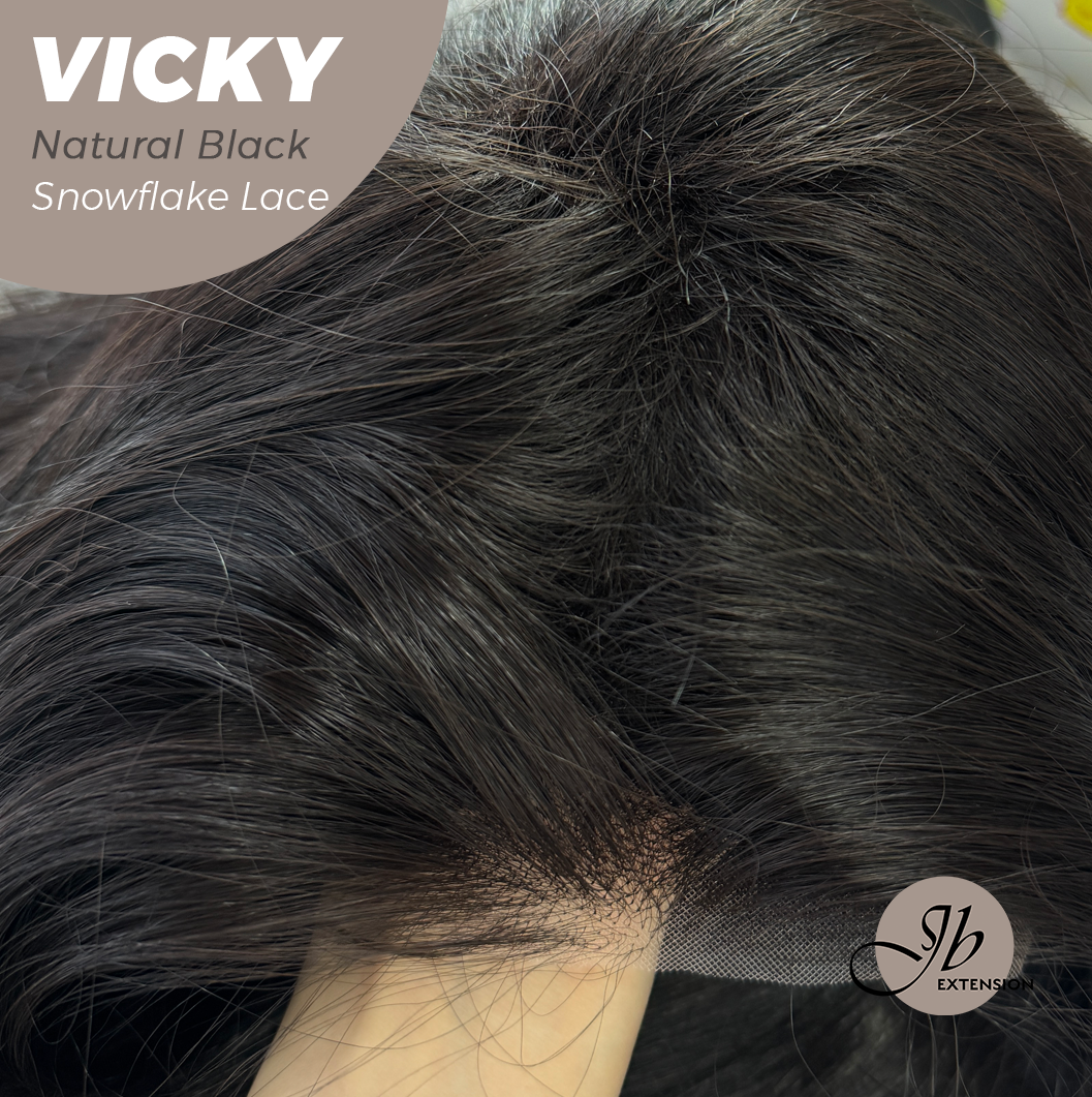 [FINAL SALE] JBEXTENSION 20 Inches Natural Black Pre-Cut Snowflake Lace Frontlace Glueless Wig VICKY NATURAL BLACK【PERMATEASE】【BENDY EAR TABS】- M/L